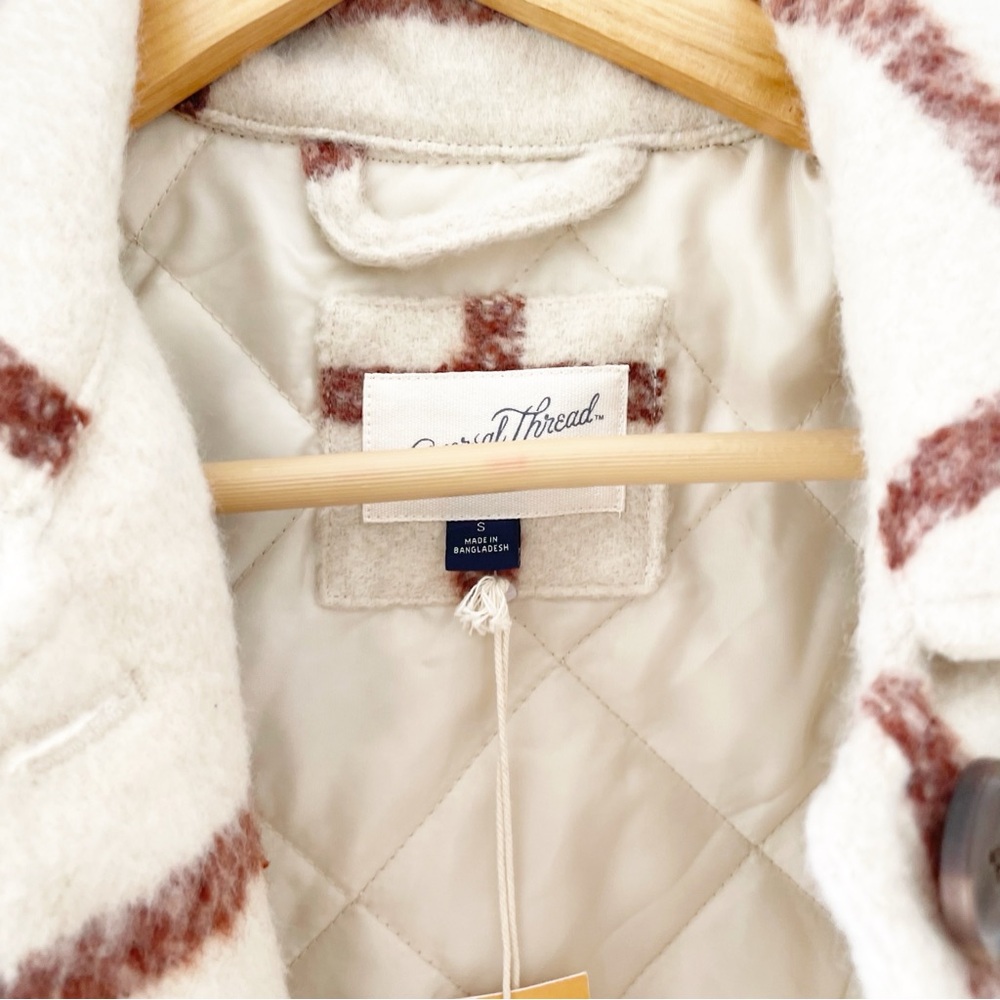 Universal Thread quilted oversized plaid shirt ja… - image 4